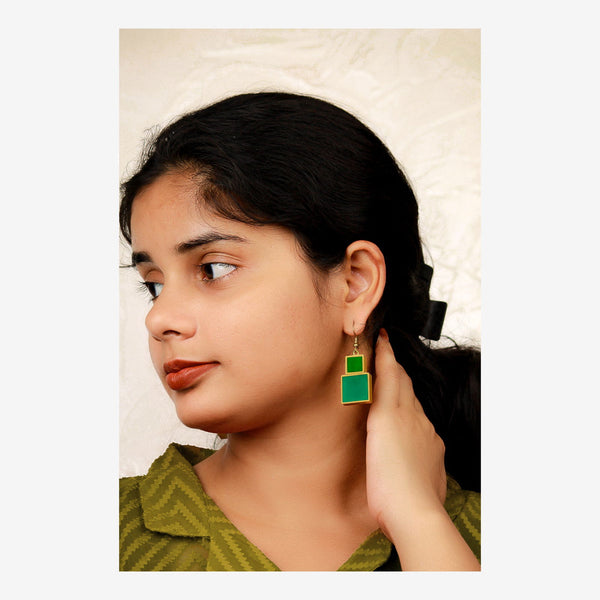Squaring - The Earth Store - Fashion Accessories